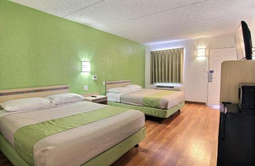 North Loop Hotel | Motel 6 Austin, TX - Central Downtown UT
