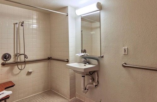 Chico Hotel | Motel 6 Chico, CA