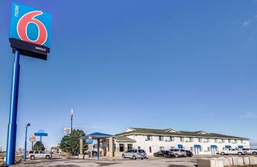Colby Hotel | Motel 6-Colby, KS