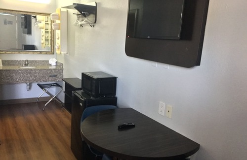 El Paso Hotel | Motel 6 El Paso, TX - West