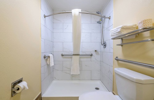 Forsyth Hotel | Motel 6 Forsyth, GA – Tift College