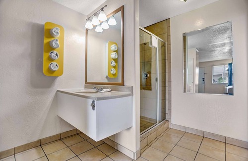Fort Bragg Hotel | Motel 6 Fort Bragg, CA
