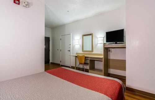Fort Mill Hotel | Motel 6 Fort Mill, SC - Charlotte