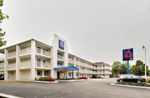 Pumphrey Hotel | Motel 6-Linthicum Heights, MD - BWI Airport