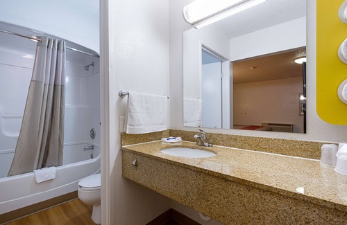 Mesa Hotel | Motel 6 Mesa, AZ - South