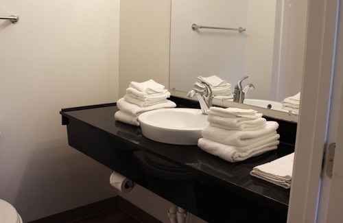 Rexburg Hotel | Motel 6 Rexburg, ID