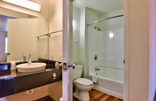 Florin Hotel | Motel 6 Sacramento, CA - South Sacramento & Elk Grove