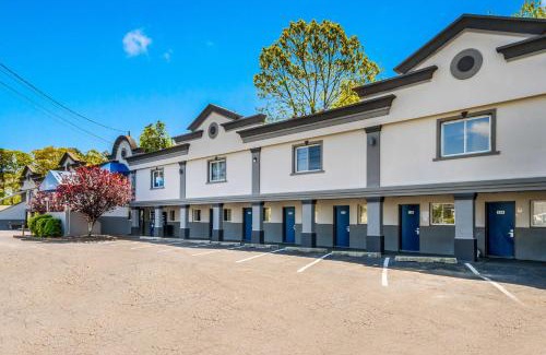 Point Pleasant - Toms River Hotel | Motel 6-Toms River, NJ