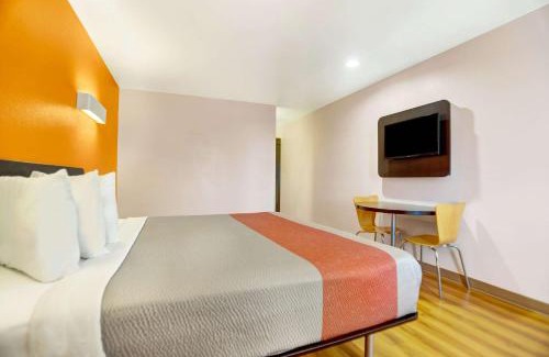 Truth or Consequences Hotel | Motel 6-Truth Or Consequences, NM