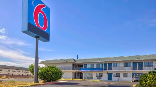 Tucumcari Hotel | Motel 6-Tucumcari, NM