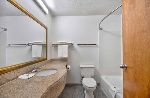 Walton Hotel | Motel 6 Walton, KY - Richwood - Cincinnati Airport South