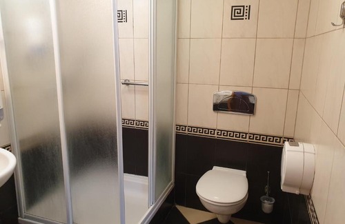Przezmierowo Hotel | Motel Comet