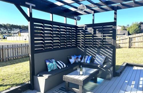 Motuoapa House | Motuoapa Getaway - Lake Taupo Holiday Home