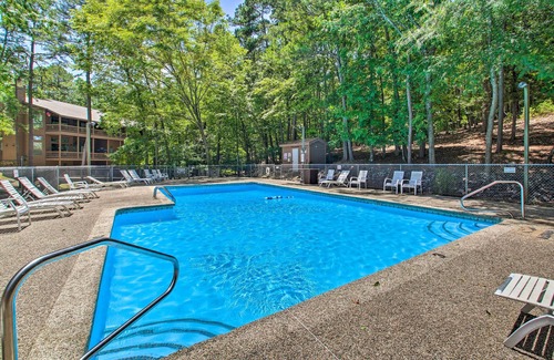 Mount Ida Condo | Mount Ida Condo w/Balcony + Resort Amenities