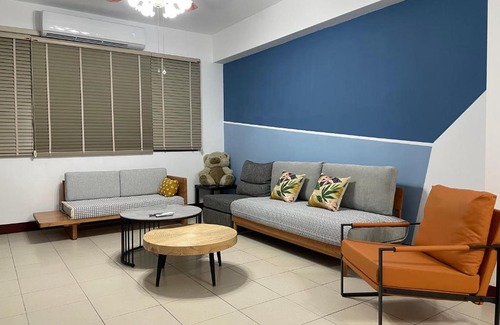 Jinhu Apartment | Mountain Beyond Guest House