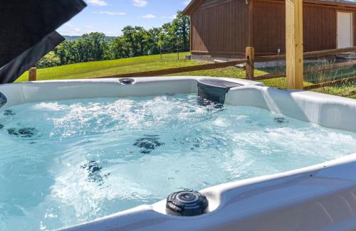 Kirby Ski Chalet | Mountain Escape on 6 acres w Hot Tub & Privacy