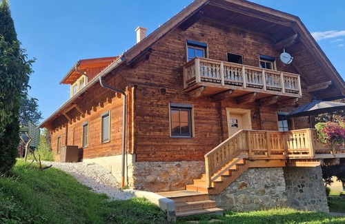 Wolfsberg House | Mountain farmer suite Relax in the mountains in style