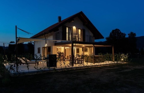 Lic House | Mountain Houses Volta