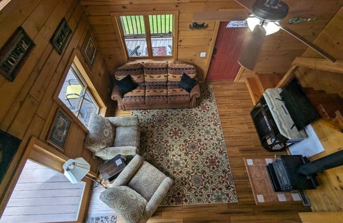 Etowah House | Mountain Life: Cozy Hilltop Haven