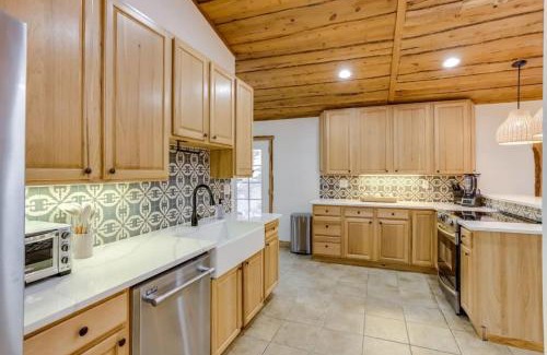 Morrison House | Mountain Mansion With A Hot Tub And A Sauna