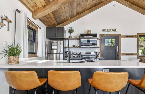 Saluda House | Mountain Moonlight at Saluda Mountain Retreats!