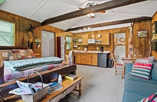 Bath Other | Mountain Rose Horse Farm - Guest Cottage