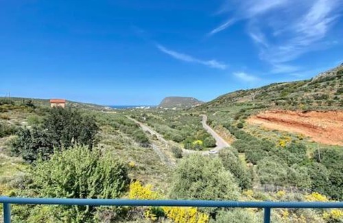 Skotino Villa | Mountain side oasis with view and pool