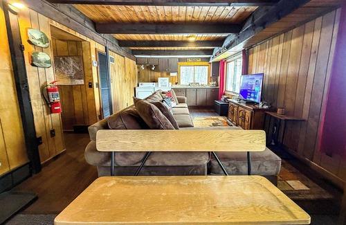 Bessemer House | Mountain Top Chalet ~ A/C & Close to Rec Trails!