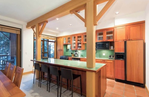 Upper Village House | Mountain townhouse w/ski access & deck BBQ