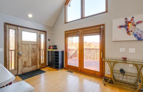Callaway House | Mountain-View Blue Ridge Cabin Getaway with Fire Pit