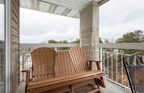 Pigeon Forge Condo | Mountain View Condo In DwTn PF/Indoor Pool