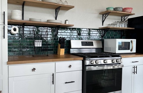 Barton Cottage | Mountain View Cottage-Northeast Kingdom of Vermont- Close to Lake Willoughby