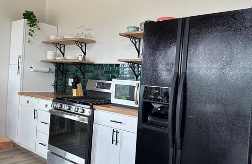 Barton Cottage | Mountain View Cottage-Northeast Kingdom of Vermont- Close to Lake Willoughby