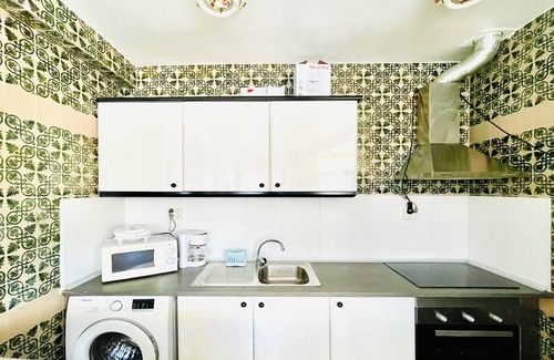 Roquetas de Mar Apartment | Mountain-View Apartment by Sea