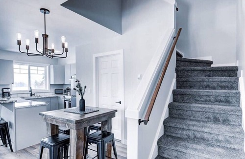 Harvie Heights Condo | Mountain View Family Getaway, Hot Tub, Park Pass