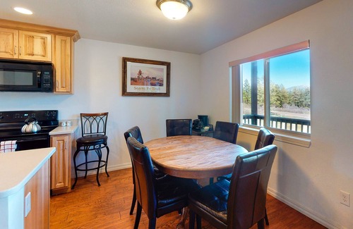 Pagosa Hills House | Mountain view home close to downtown with great deck, firepit, WiFi, & W/D