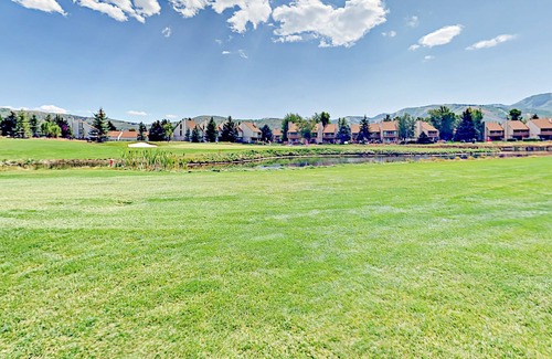 Park Meadows Condo | Mountain-View Park Meadows Condo - Walk to Rec Center & Shuttle Stop