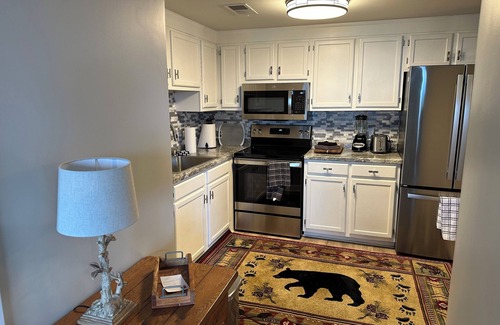 Sugar Mountain Condo | Mountain view Sugar Top - 2-bedroom condo-WiFi, fitness, pool, hot tub