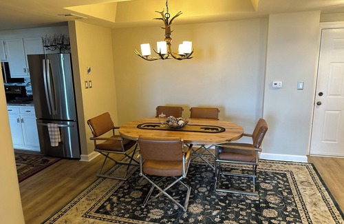 Sugar Mountain Condo | Mountain view Sugar Top - 2-bedroom condo-WiFi, fitness, pool, hot tub