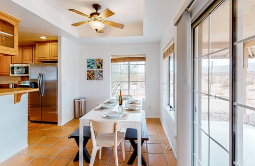 Indian Cove House | Mountain-view desert retreat with central AC, fireplace, lanai, & washr/dryer