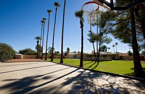 Central Scottsdale Villa | Mountain Views & Heated Pool/spa & Amenities Galore!