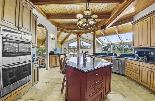 Warrior's Mark West Ski Chalet | Mountain Views & Private Hot Tub Near Peak 10