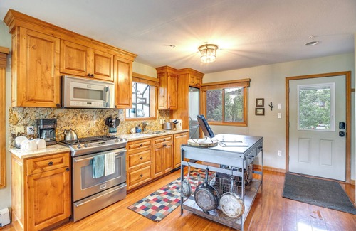 Mountain Village House | Mountain Village Home Steps to Ski Lift & Shuttle!