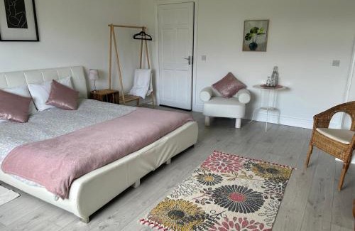 Killorglin House | Mountain Widok Accommodation Only