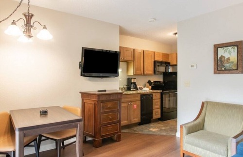 Gatlinburg Villa | MountainLoft™ - 1 Bedroom Deluxe Villa