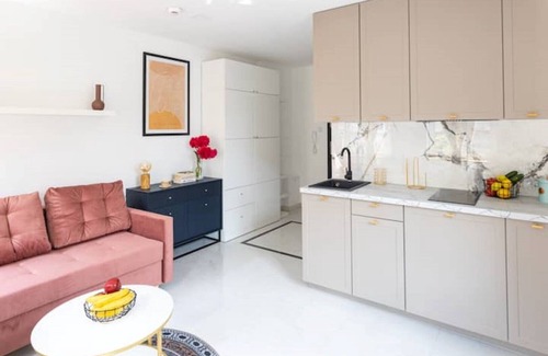 Psie Pole House | Moveen! Cosy South-east Corner Apartment