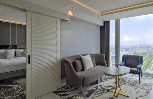Surabaya Hotel | Movenpick Surabaya City