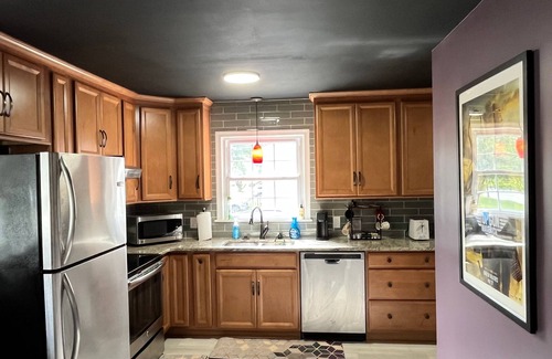 Winston - Salem House | Movie Magic: The Scene-Stealer