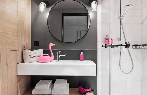 Rapperswil Hotel | Moxy Rapperswil