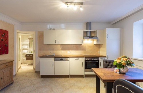 Taxham House | MOZART APARTMENT AMADÉ